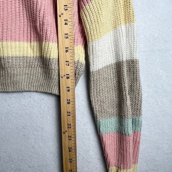 EUC Hollister Pastel Tan Pink White Striped Cropped Oversized Knit Sweater Small - Picture 9 of 9
